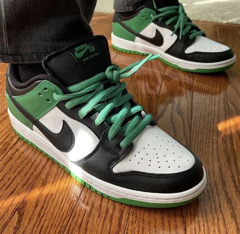 nike dunks green|nike dunk classic green.